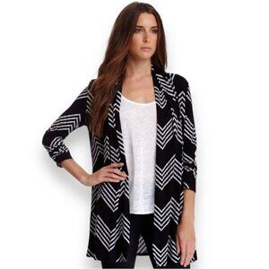NWT TART Collections Cardigan Sz.M Open Front Black White Chevron Lightweight